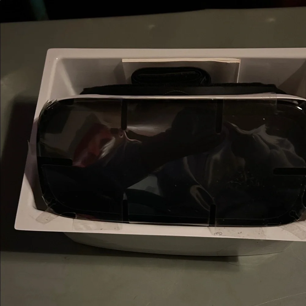 Samsung Gear VR Headset - Black and Gray